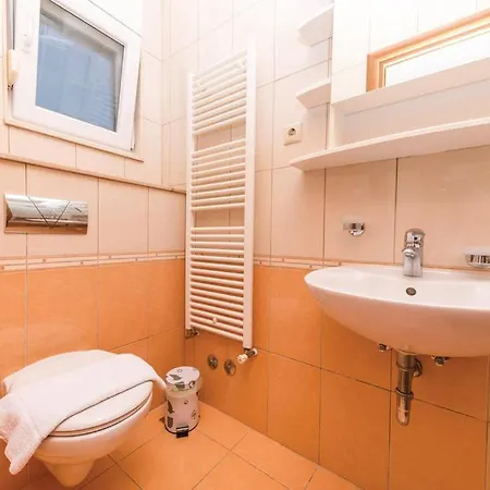 Apartment Petra Kastela