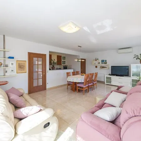 Apartment Petra *
