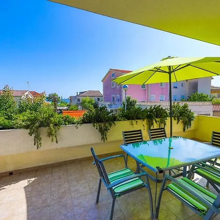 Apartment Petra *